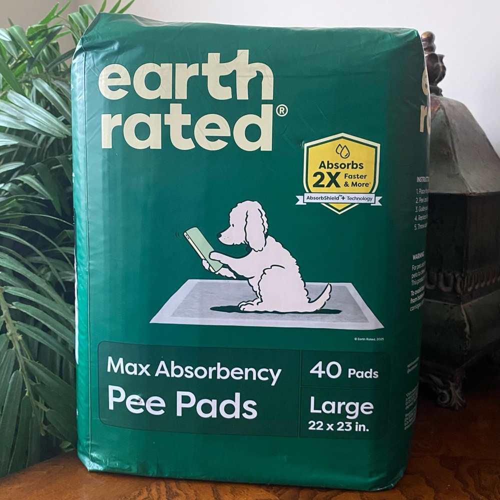 Earth Rated Max Absorbency, 40 Leak-Proof Dog Pee Pads, 22" X 23" (Large)